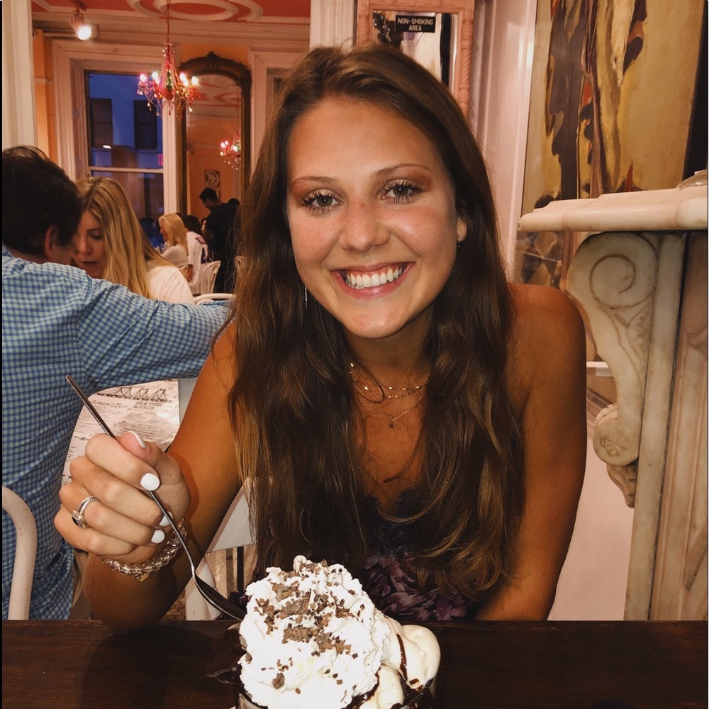 Meet your Posher, Lauren